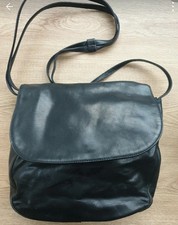 Vintage navy blue/black Bally