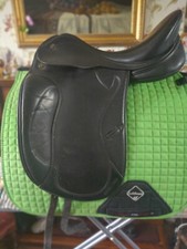 Second Hand Prestige Optimax Dressage Saddle Colour:Black Fit:33 Size:17"