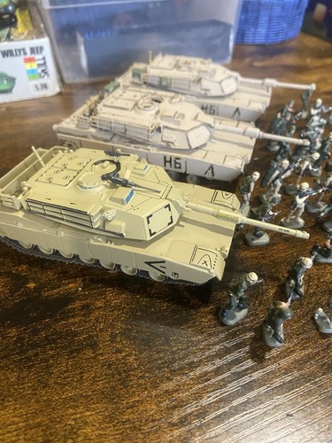 Italeri soldiers with - italeri, 1/72