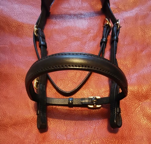 Hand show bridle black - in,