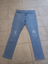 Ladies Levi's 711 mid rise