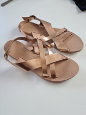 Head over heels Dune sandals