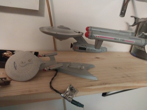Star trek alarm clock and - star,