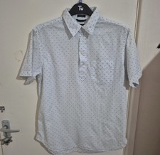 White GAP Mens Relaxed Fit