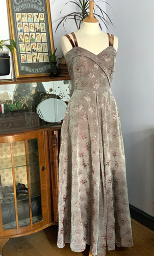 Genuine vintage 1940s taffeta