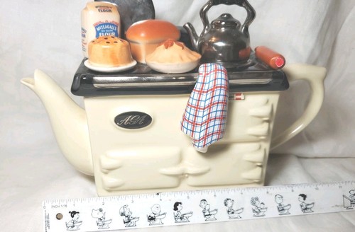 The teapottery baking - the,