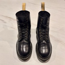 Black Dr. Martens 1460 Pascal