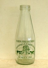 milk bottle : lovely old Channels Farms DURLEY : dairy pint