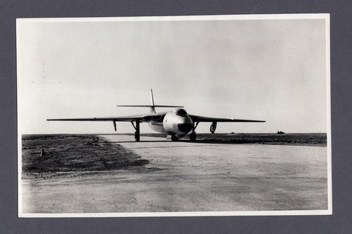 Vickers valiant large - vickers,