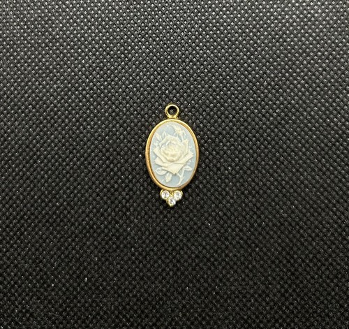 Vintage gold tone faux - faux, cameo