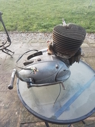 Bsa bantam b175 engine - bsa,