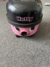 🧹 Hetty Vacuum Cleaner –