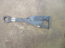 Terex roller lifting bracket