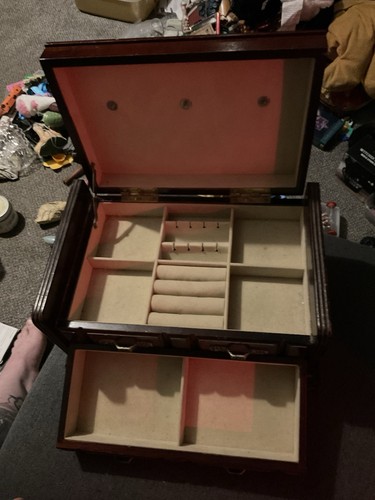Mele wooden jewellery box with - box,