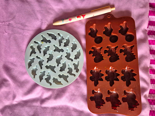 Dinosaur silicone mould for - dinosaur, mould.
