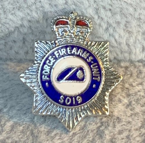 Metropolitan police so19 - metropolitan,