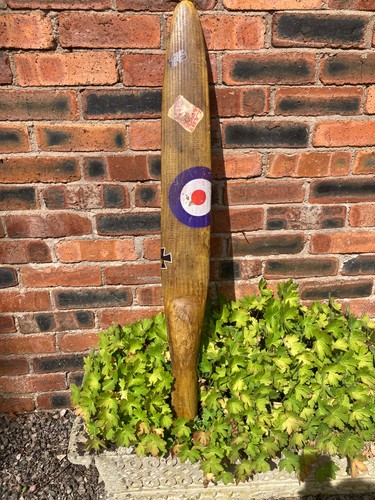 Pretty wooden aircraft - pretty,