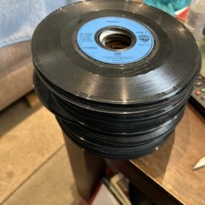 100 x 7” Singles Vinyl Records for Crafting Crafts Upcycling All Jukebox Centres