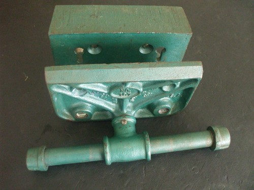 Vintage under bench - vintage,