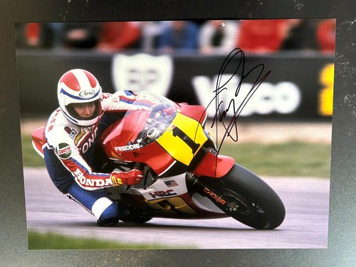 Signed 16x12 photo - , freddie