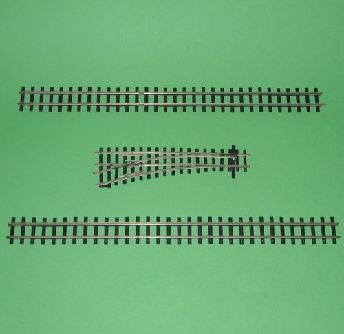 Wrenn straight track - /,