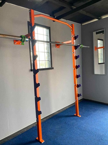 Bespoke wall mounted squat - -,