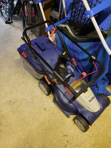 Cordless lawnmower spear and - lawnmower,