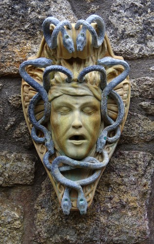 The tudor gate medusa - the,
