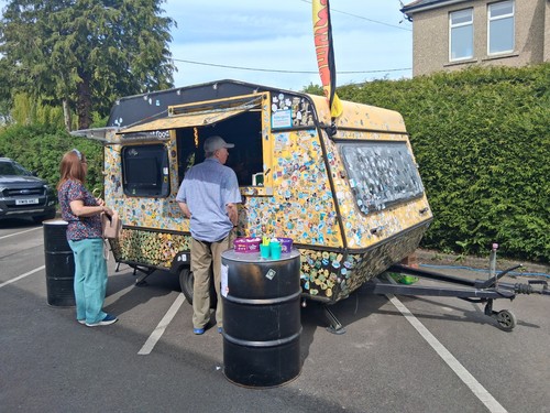 Mobile hot food business full - hot,