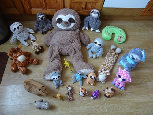 Plush sloths giraffes - x,