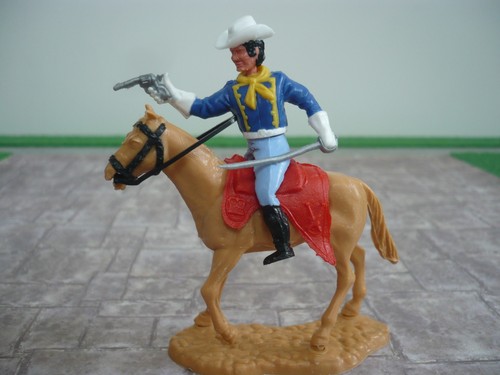 Timpo mounted 7th cavalry - /,