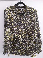NWT WULI:LUU By Gok Wan  Animal Print  Top . Size 16 .