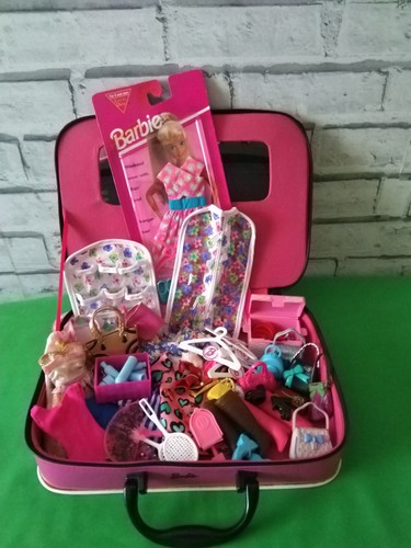 Bundle barbie dolls - barbie,