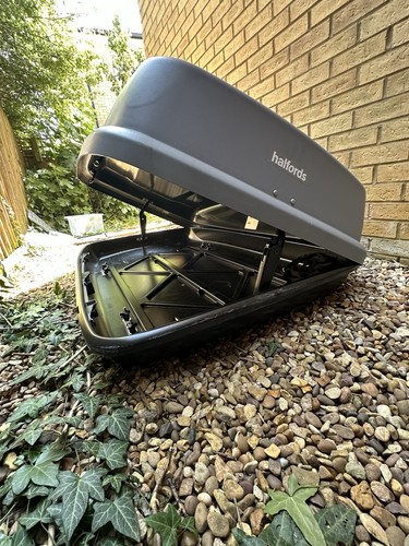 Thule halfords 320l roof box - roof,