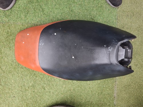 Peugeot speedfight seat and - 2,