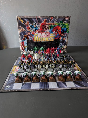 Vintage marvel heros chess set - heros,