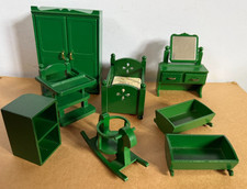 Sylvanian Families Green Bedroom Nursery Furniture Vintage Wardrobe Crib Bundle
