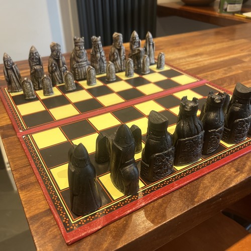 Isle lewis chess - of,
