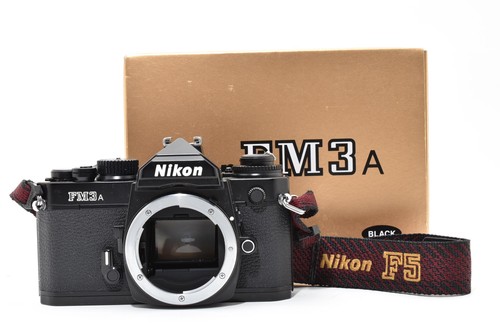 Almost unused box - [almost, nikon