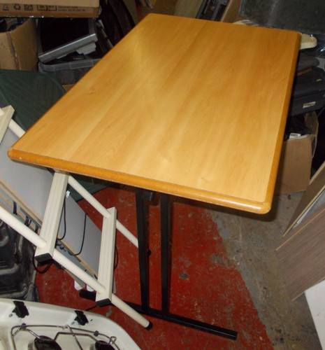 Freestanding caravan table - freestanding,