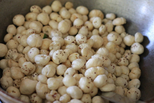 Phool makhana puffed fox nut - fox,