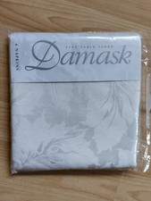 Set of 4 x Damask Fabric Cream Table Napkins 17" x 17" 43cm x 43cm New 