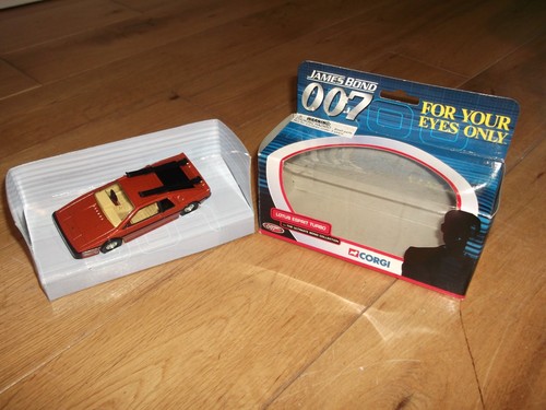 Corgi bond 007 lotus esprit - bond,