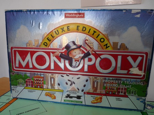 Vintage monopoly deluxe - monopoly,