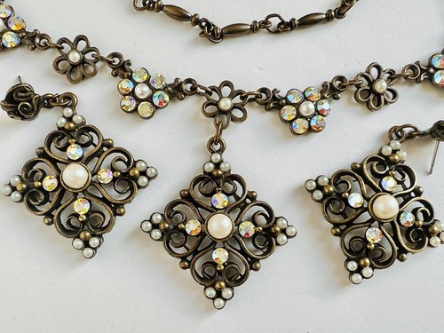 Vintage necklace pendant - necklace,