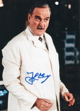 JOHN CLEESE 10-8 JAMES BOND