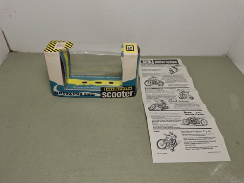 Britains 9685 lambretta - britains,