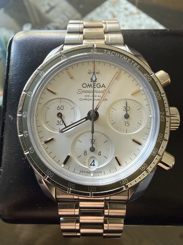 Omega speedmaster axial - speedmaster, co-axial