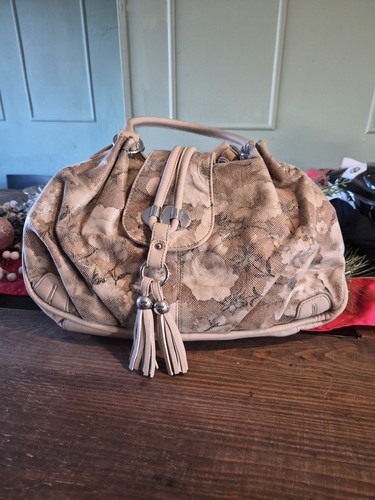 Pavers handbag with flower - pavers,