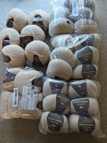 Balls 50g lace wool - 29,